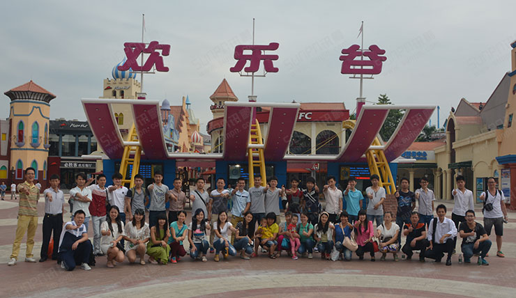 訊鵬，歡樂谷.jpg